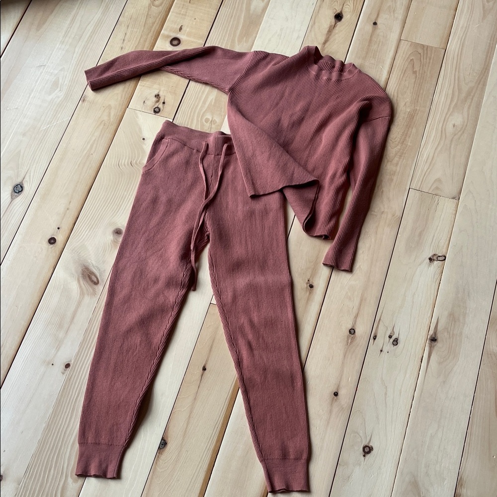 Ribbed Knit Sweater & Jogger Set - Dusty Rose in small